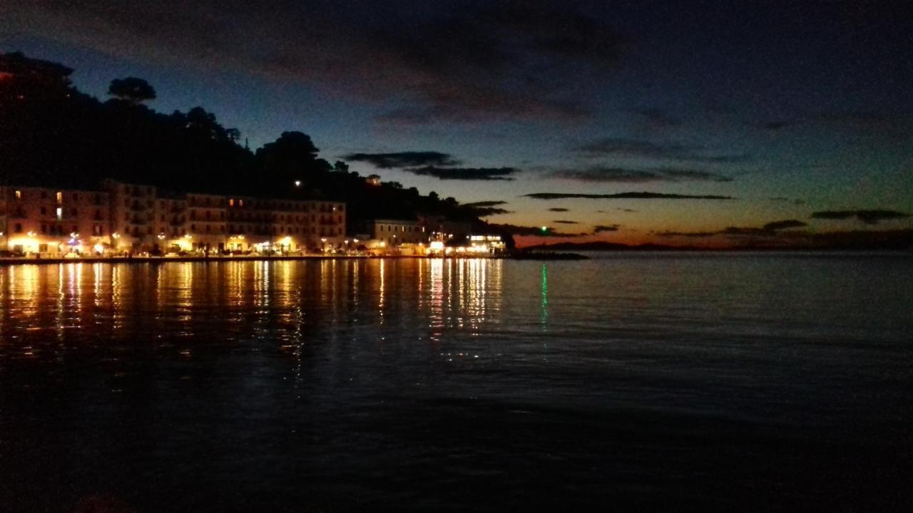 Ampio Monolocale Con Balcone Fronte Mare Villa Porto Santo Stefano  Dış mekan fotoğraf